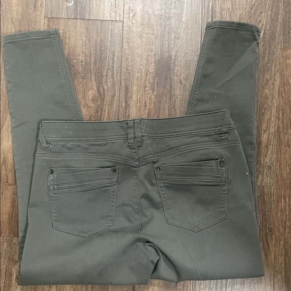 Democracy Women's Charcoal Jeggings - Picture 3 of 3